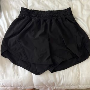 Lulu lemon track that mid rise short